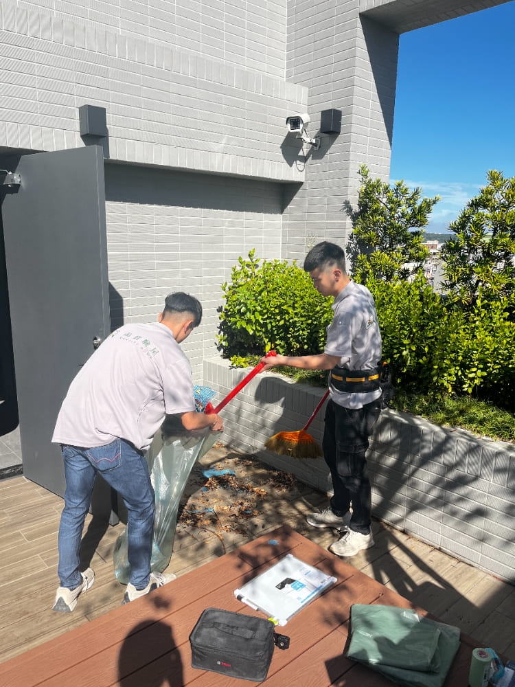 公設露臺淹水前掃除清潔